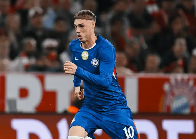 那不勒斯孔蒂战术助球队意甲逆袭，防守反击2-0完胜比萨